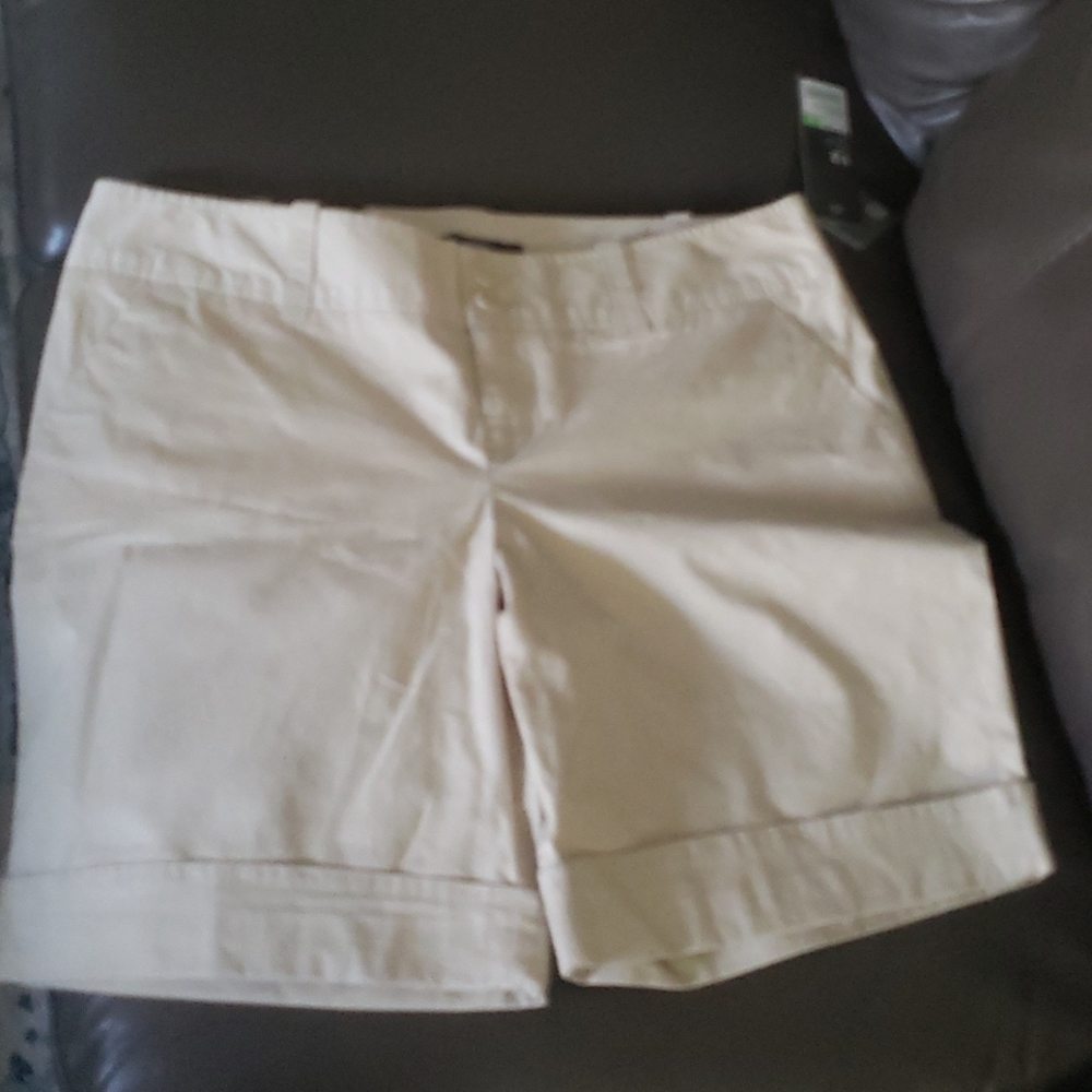 Mossimo Khaki Shorts, NWT